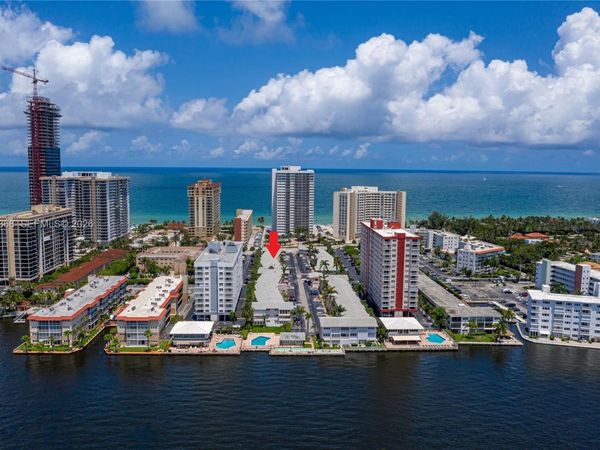 3121 S Ocean Dr, Unit 209, Hallandale Beach, FL 33009