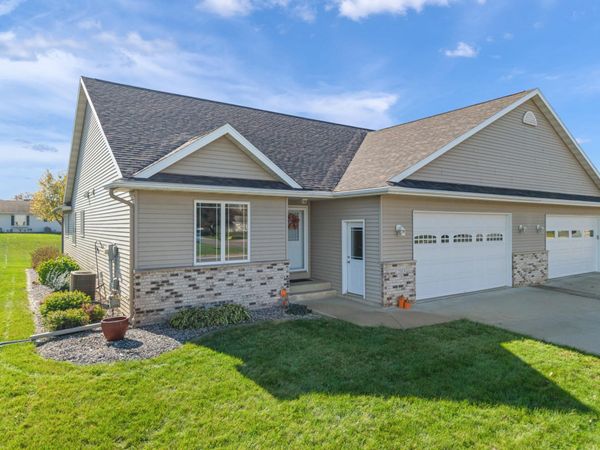 235 3rd Avenue SE, Plainview, MN 55964