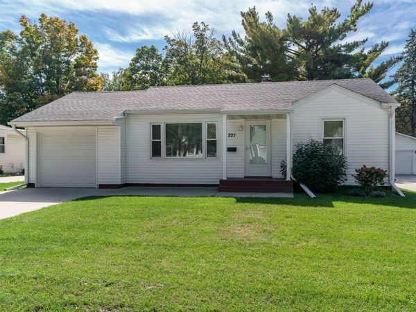221 Merrill Avenue , Loves Park, IL 61111
