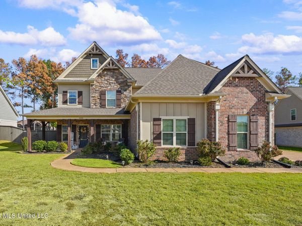 5098 Kensington Creek Drive, Southaven, MS 38672