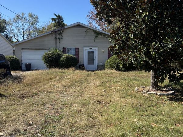 1048 Cheyenne Blvd , Madison, TN 37115