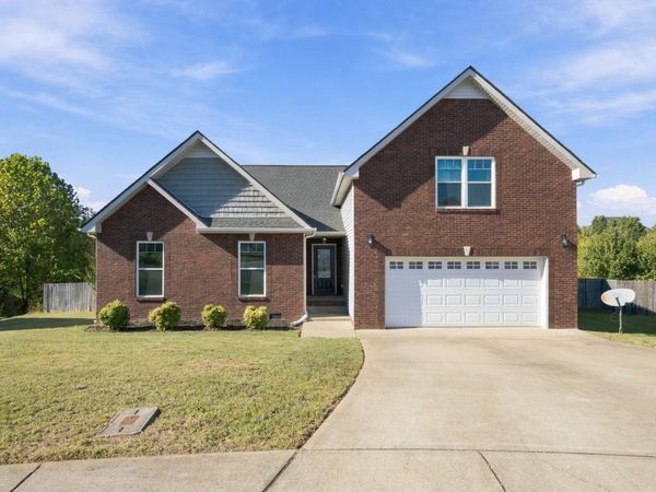 1716 Winterhaven Ct , Clarksville, TN 37042
