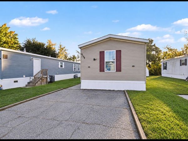 6108 Skipton Drive SW, Grand Rapids, MI 49548