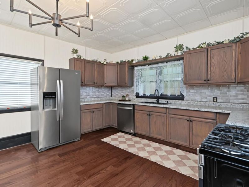 126 N Monroe Street, Tiffin, OH 44883 Photo 8