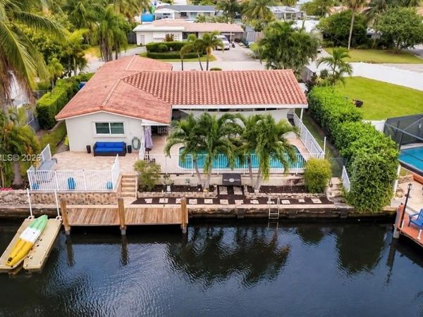 1731 SW 4th Ave, Pompano Beach, FL 33060