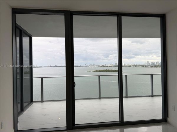 725 NE 24th St, Unit 1404, Miami, FL 33137