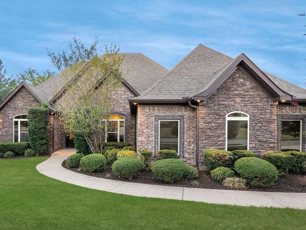 9011 Milan Ave, Benton, AR 72019