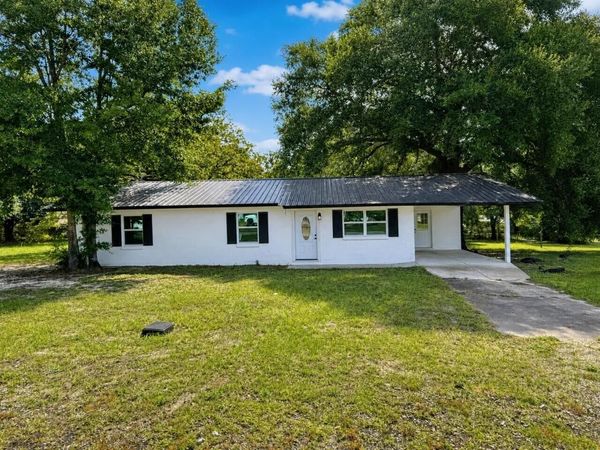 49 Fredrick Drive, DeFuniak Springs, FL 32433