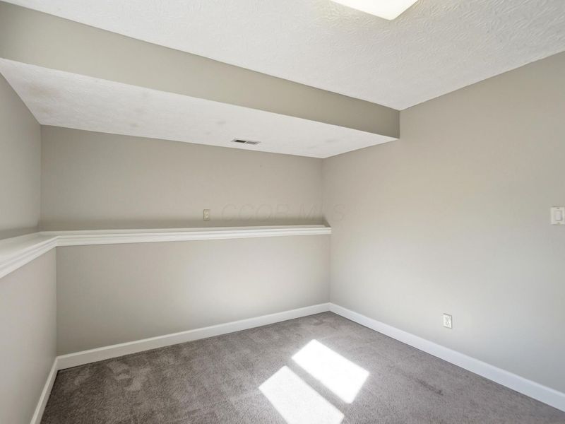 5173 Raspberrybush Court , Columbus, OH 43230 Photo 42