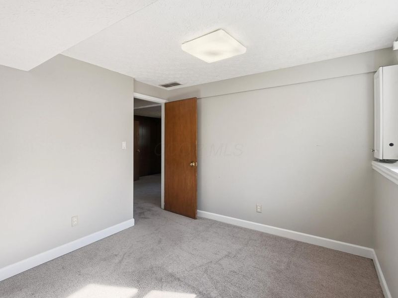5173 Raspberrybush Court , Columbus, OH 43230 Photo 43