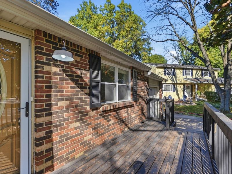 5173 Raspberrybush Court , Columbus, OH 43230 Photo 7