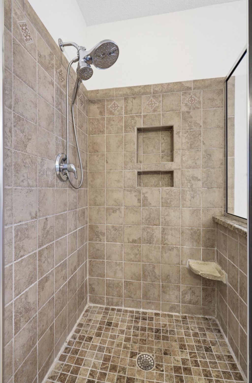 2112 Coffey Court Photo 21