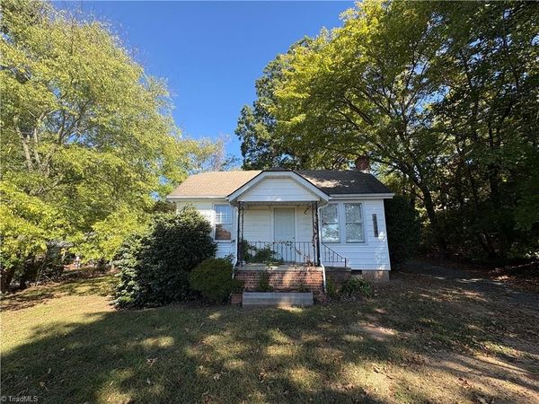 2008 Chapel Hill Road, Burlington, NC 27215