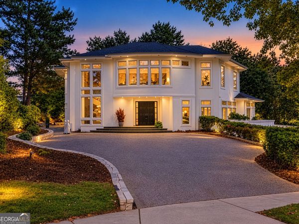 35 Robin Hood Road NE, Atlanta, GA 30309