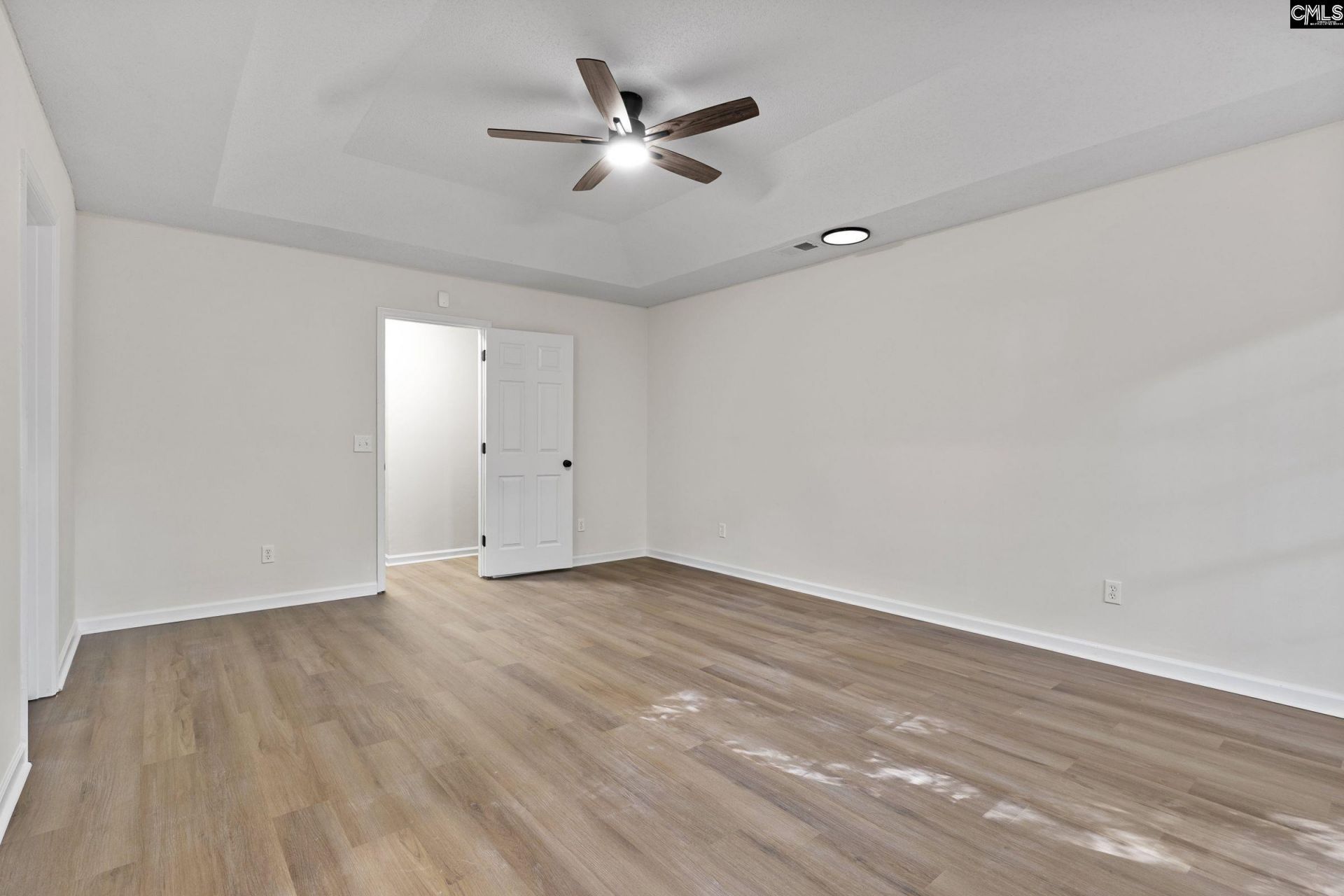 212 Elstow Road  Photo 14