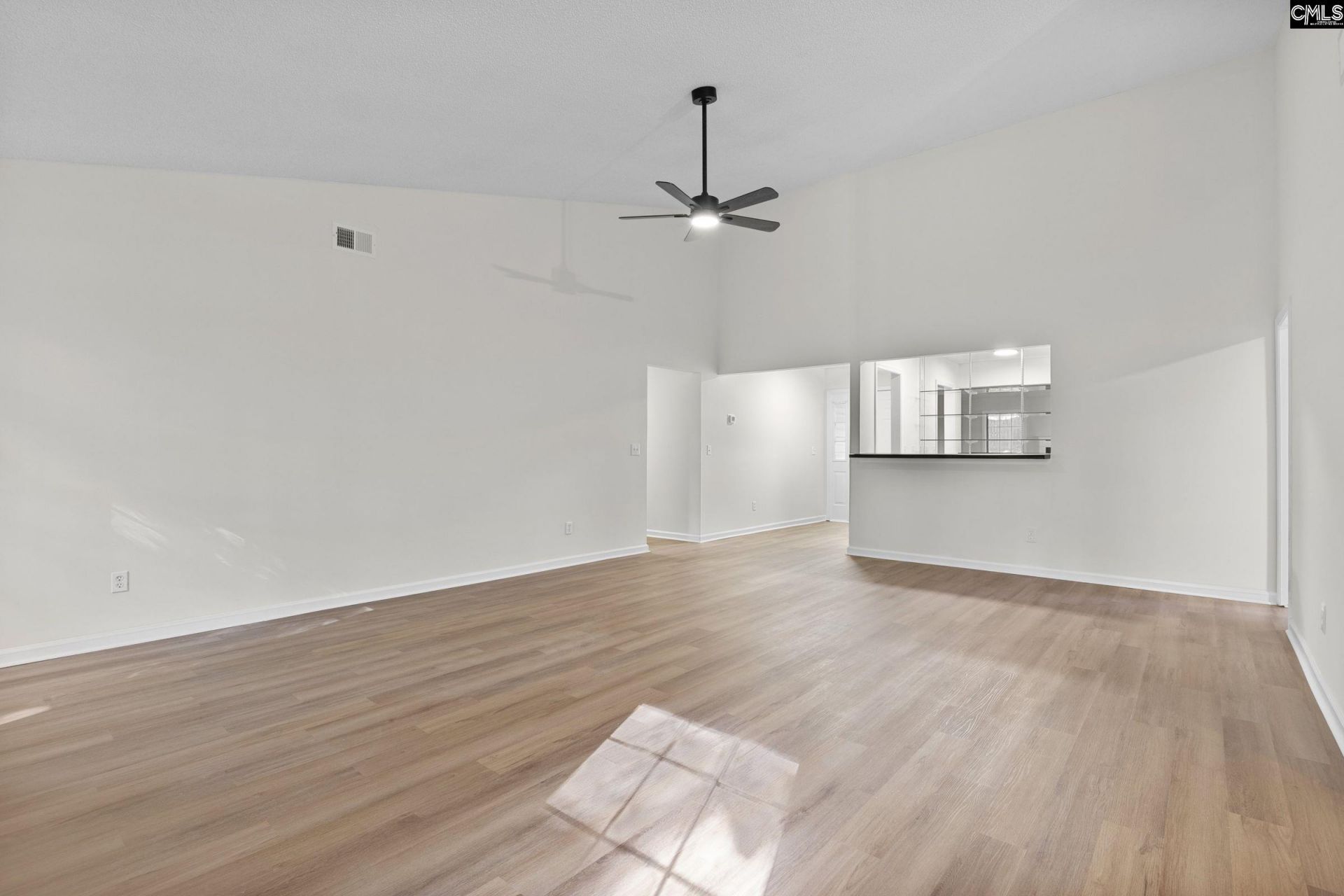 212 Elstow Road  Photo 5