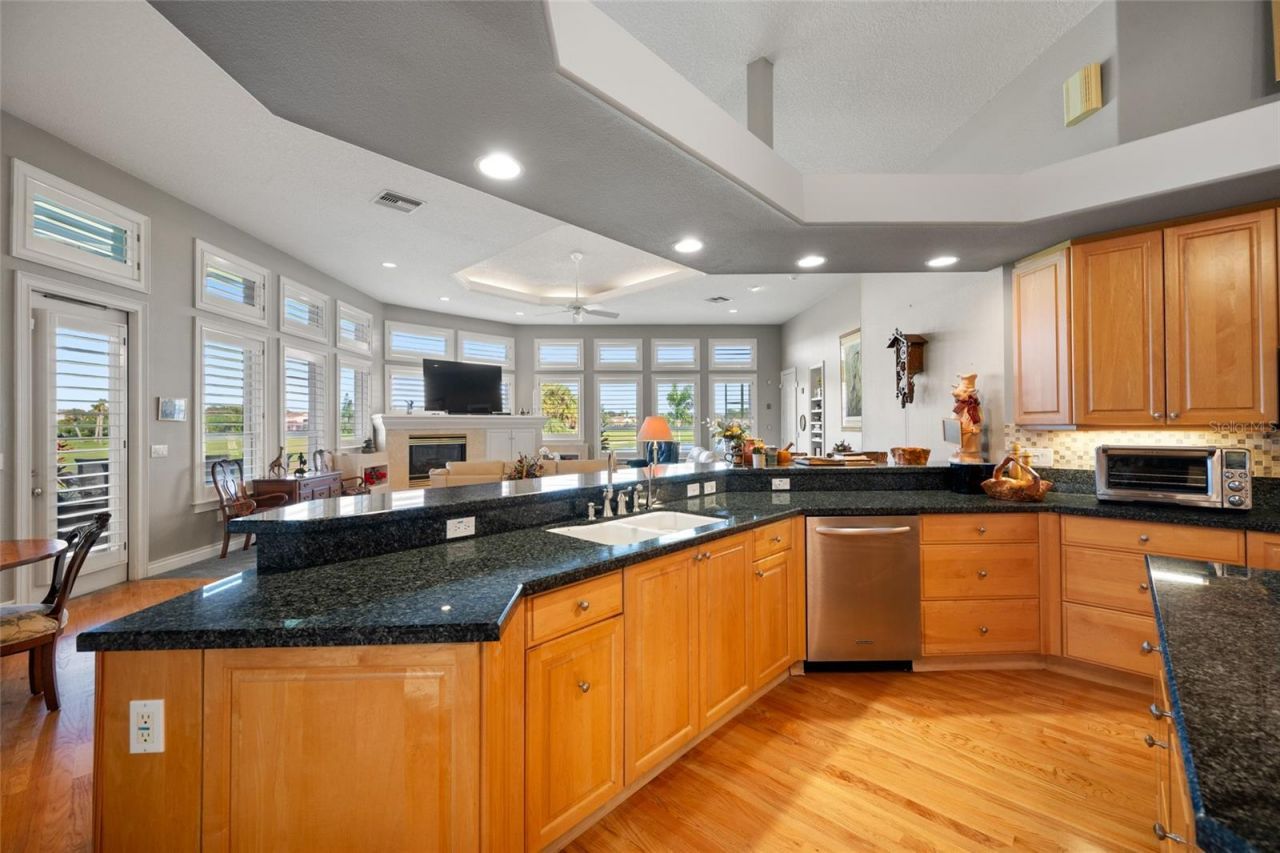 7885 Bayou Club Boulevard, Seminole, FL 33777 Photo