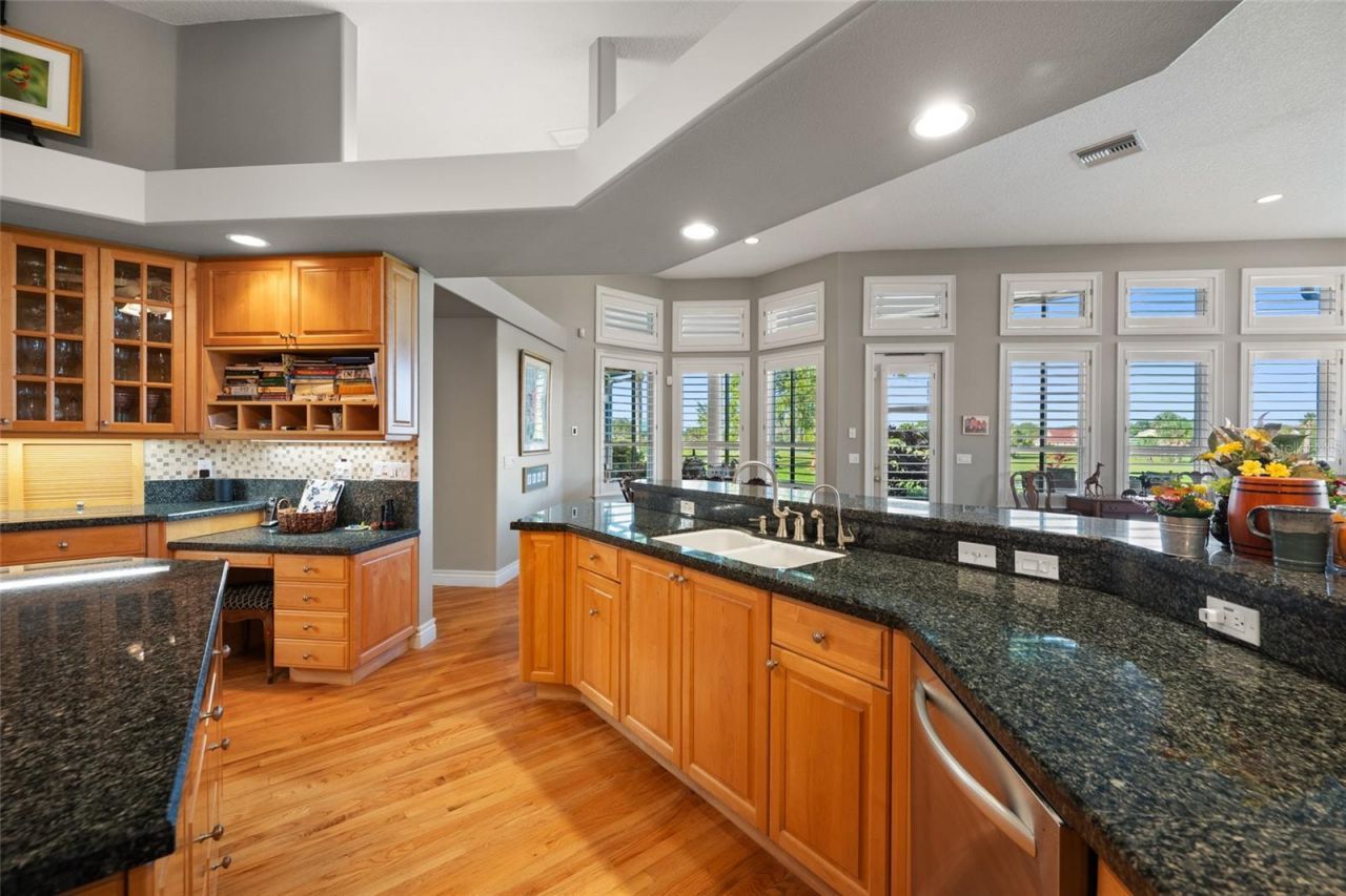 7885 Bayou Club Boulevard, Seminole, FL 33777 Photo