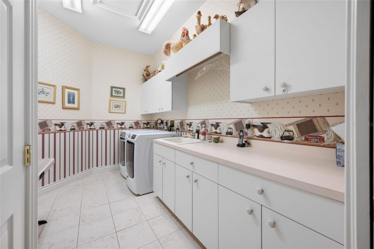 7885 Bayou Club Boulevard, Seminole, FL 33777 Photo