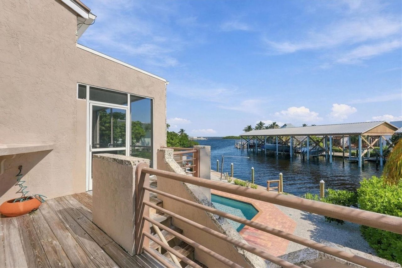 181 Damfino Street, Boca Grande, FL 33921 Photo