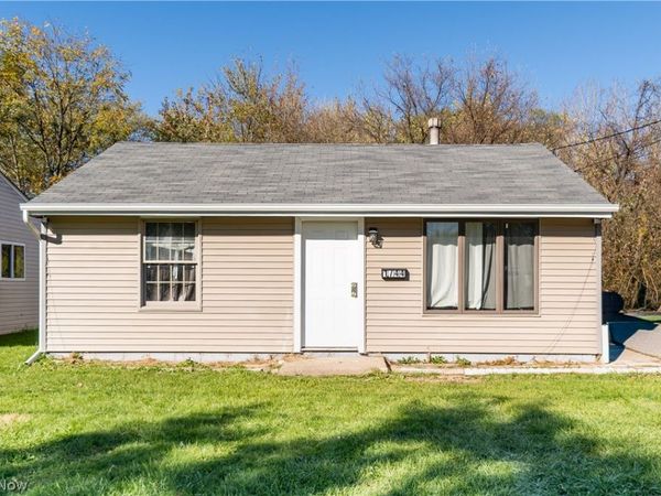 1744 Victoria Street SW, Warren, OH 44485
