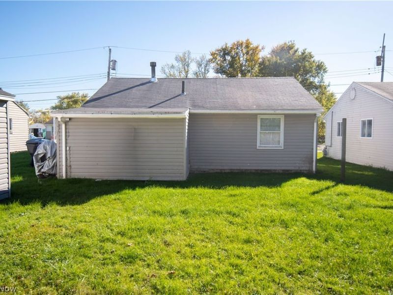 1744 Victoria Street SW, Warren, OH 44485 Photo 5