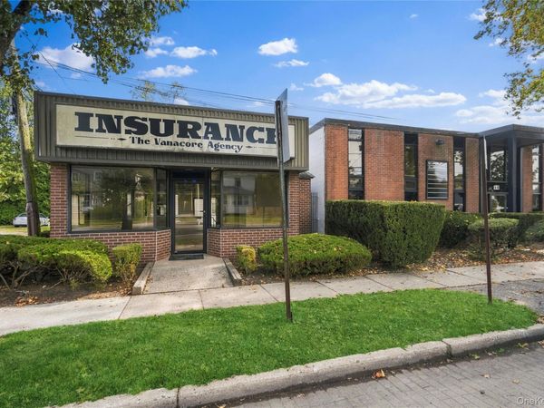 42-44 Broadway, Greenlawn, NY 11740