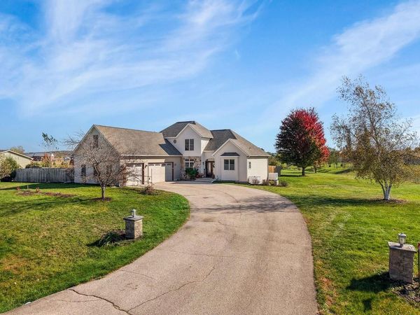 N8776 Hannah Road, Belleville, WI 53508