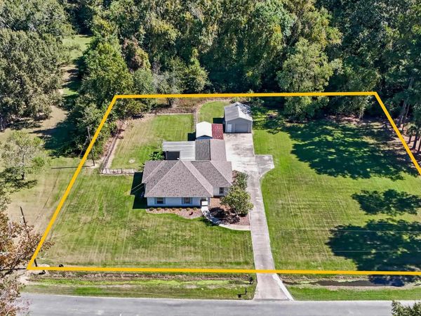 14092 Mark St, Gonzales, LA 70737