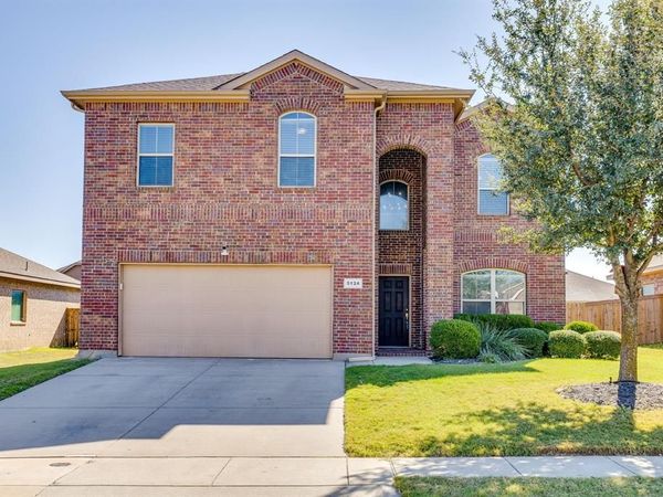 5124 Meadow Lane, Krum, TX 76249
