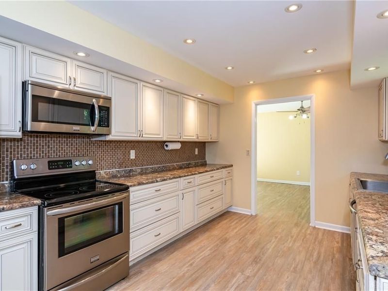 5837 Jennysim Place, Dayton, OH 45415 Photo 13
