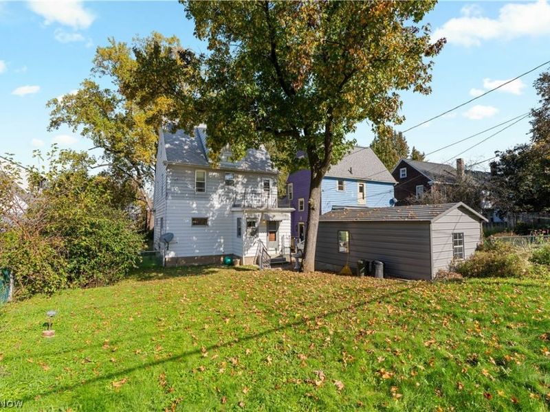 372 N Firestone Boulevard, Akron, OH 44301 Photo 5