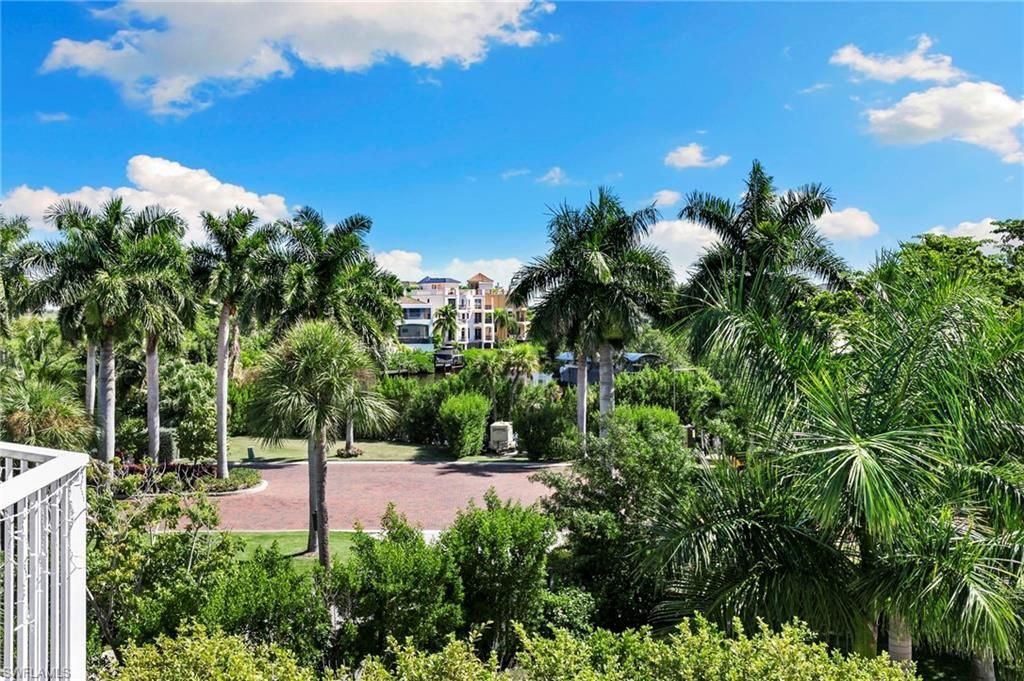105 Barefoot Cir , Unit 24, Bonita Springs, FL 34134 Photo