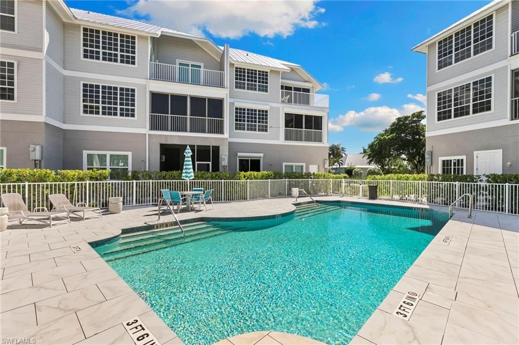 105 Barefoot Cir , Unit 24, Bonita Springs, FL 34134 Photo