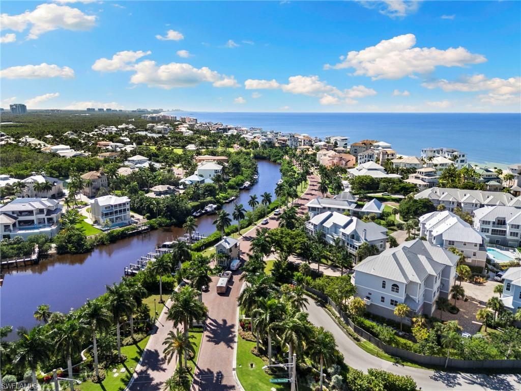 105 Barefoot Cir , Unit 24, Bonita Springs, FL 34134 Photo