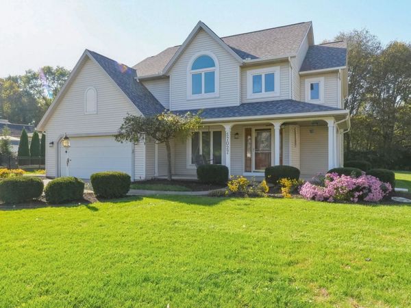 57027 Coppergate Drive, Elkhart, IN 46516