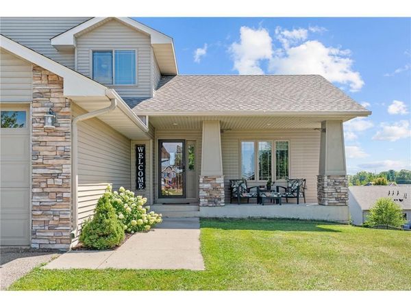 930 Aspen . Circle , Watertown, MN 55388