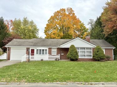 33 Birchland Ave, Springfield, MA 01119