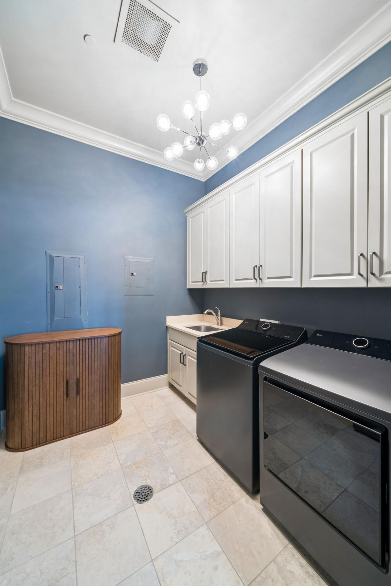 108 Fairbanks Oak Alley Photo 47