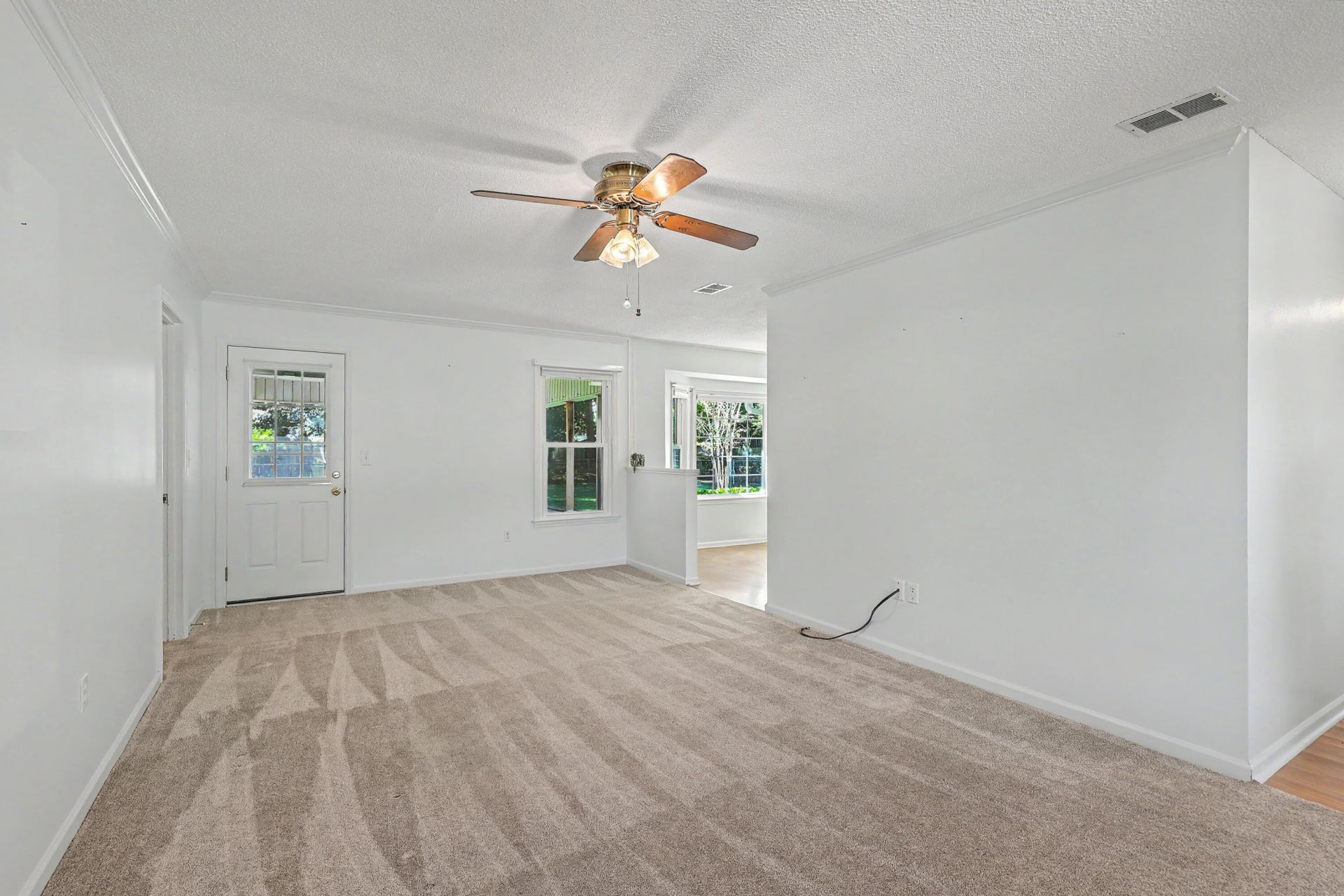 208 Longleaf Road Photo 10