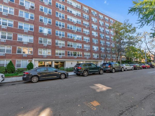 172-70 Highland Avenue , Unit 6B, Jamaica Estates, NY 11432