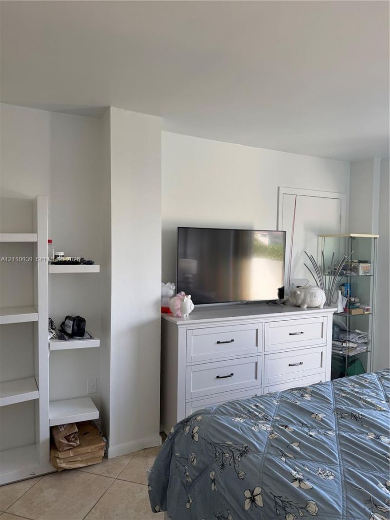 8255 Abbott Ave, Unit 402, Miami Beach, FL 33141 Photo