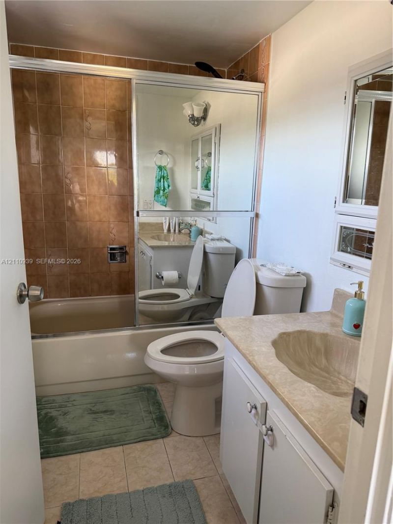 8255 Abbott Ave, Unit 402, Miami Beach, FL 33141 Photo