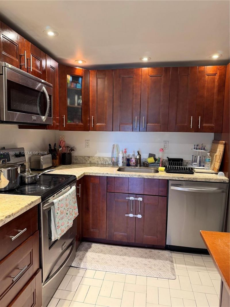 8255 Abbott Ave, Unit 402, Miami Beach, FL 33141 Photo