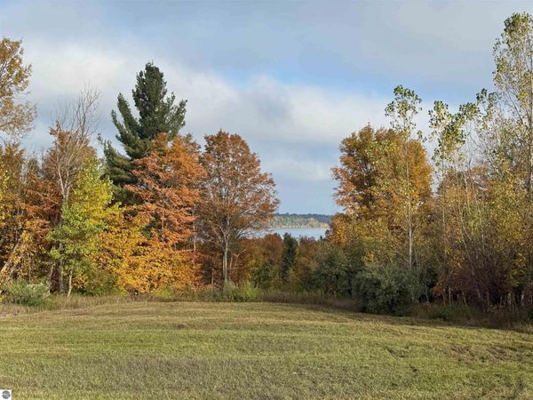 4763 Water View Drive E, Lake Leelanau, MI 49653