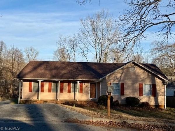 5703 Cranberry Court , Greensboro, NC 27405