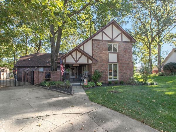 25 Fairlane Drive , Brownsburg, IN 46112