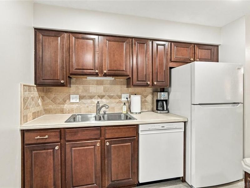 6208 Clematis Drive, Miami Township, OH 45449 Photo 16