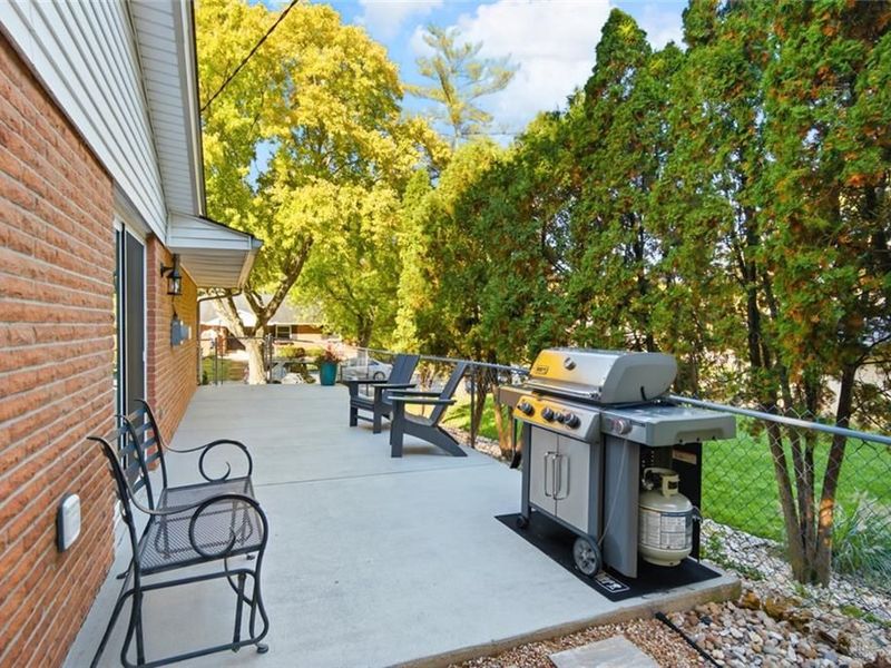 6208 Clematis Drive, Miami Township, OH 45449 Photo 4