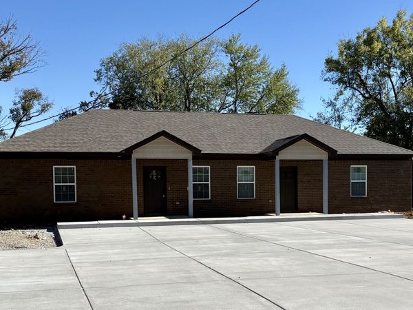 328 White St , Shelbyville, TN 37160